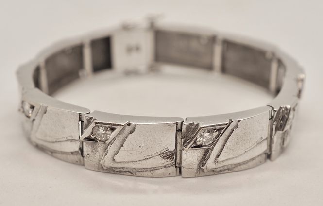 Hovedbilde Armbånd i 14 K hvitt gull med 10 diamanter