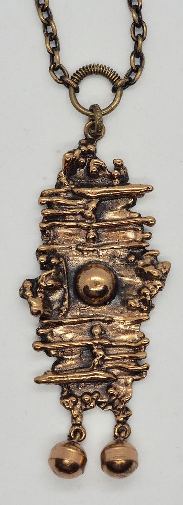 Halssmykke i bronse - P. Sarpaneva, Finland