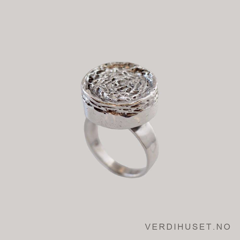 Ring i sølv