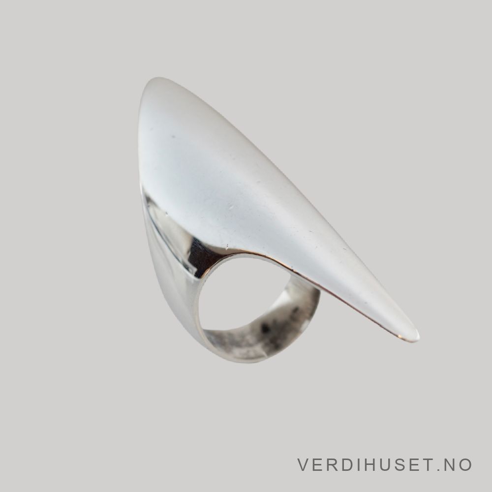 Ring i sølv, No. 99 - Georg Jensen, DK