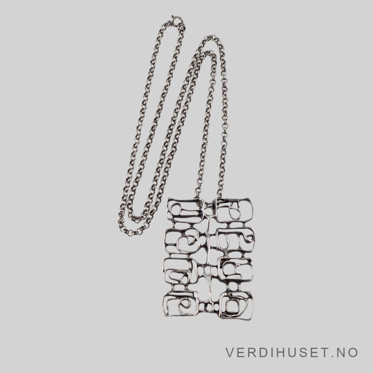 Stort anheng i sølv - Uni D-A