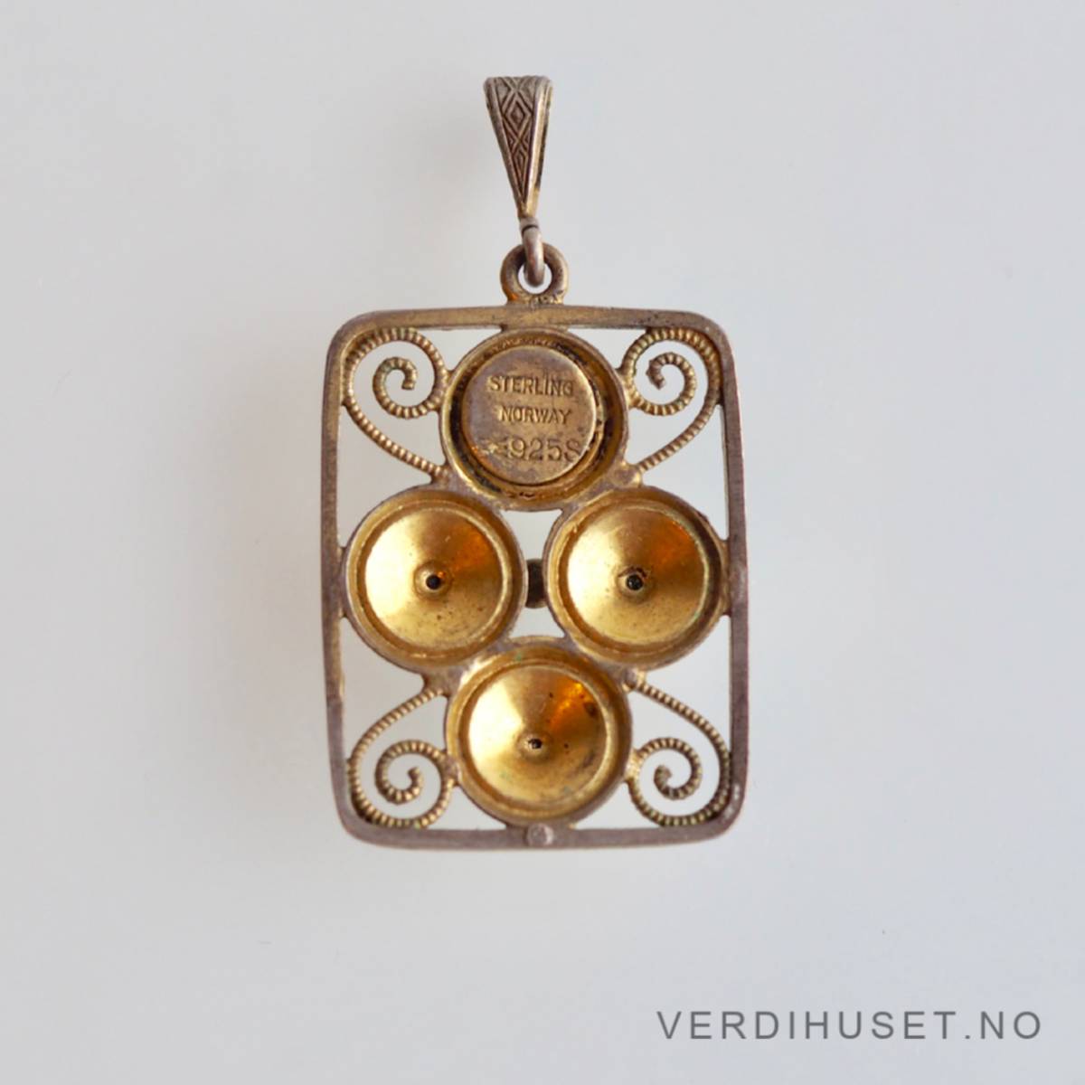 Anheng i sølv med hvit emalje - Aksel Holmsen