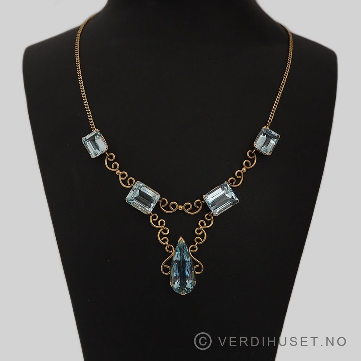Halssmykke i 18 K gull med akvamariner