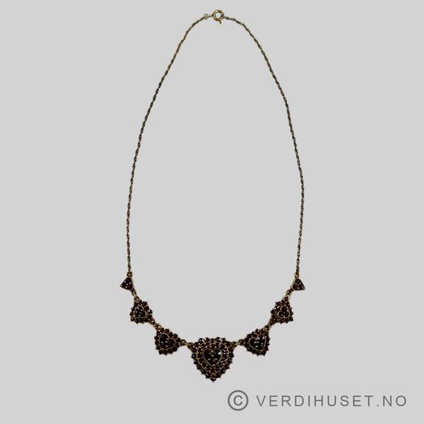 Hovedbilde Halssmykke i forgylt sølv med granater