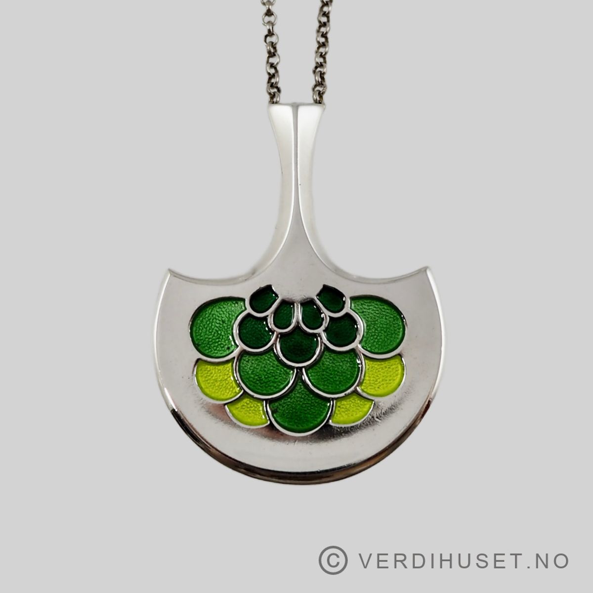 Anheng i sølv med grønn emalje - Toril Bjorg/D-A