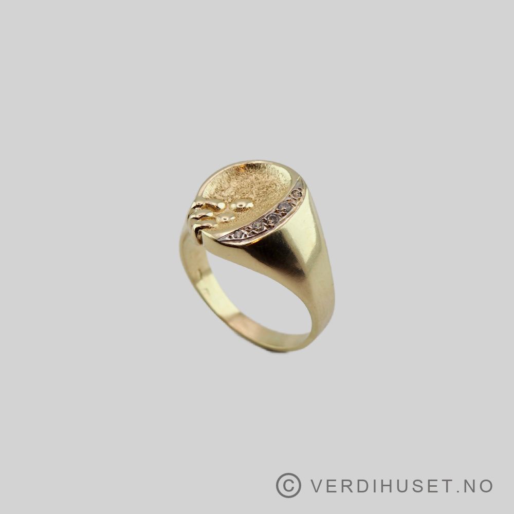 Ring i 14 k gull med 5 blanke stener