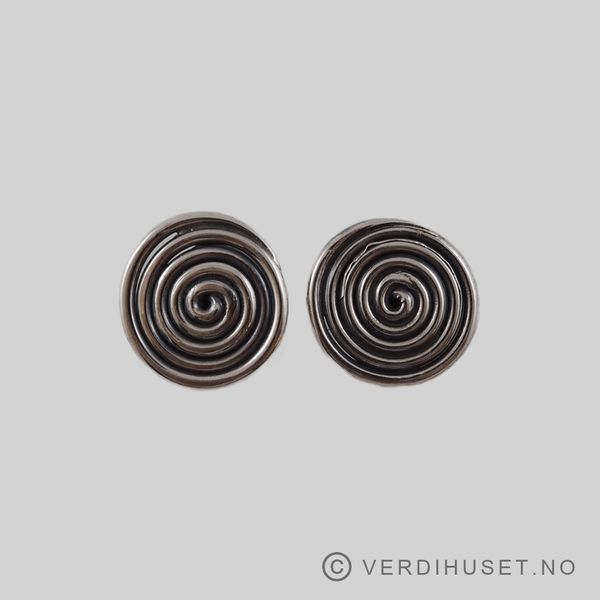 Hovedbilde Øreklips i oksidert sølv