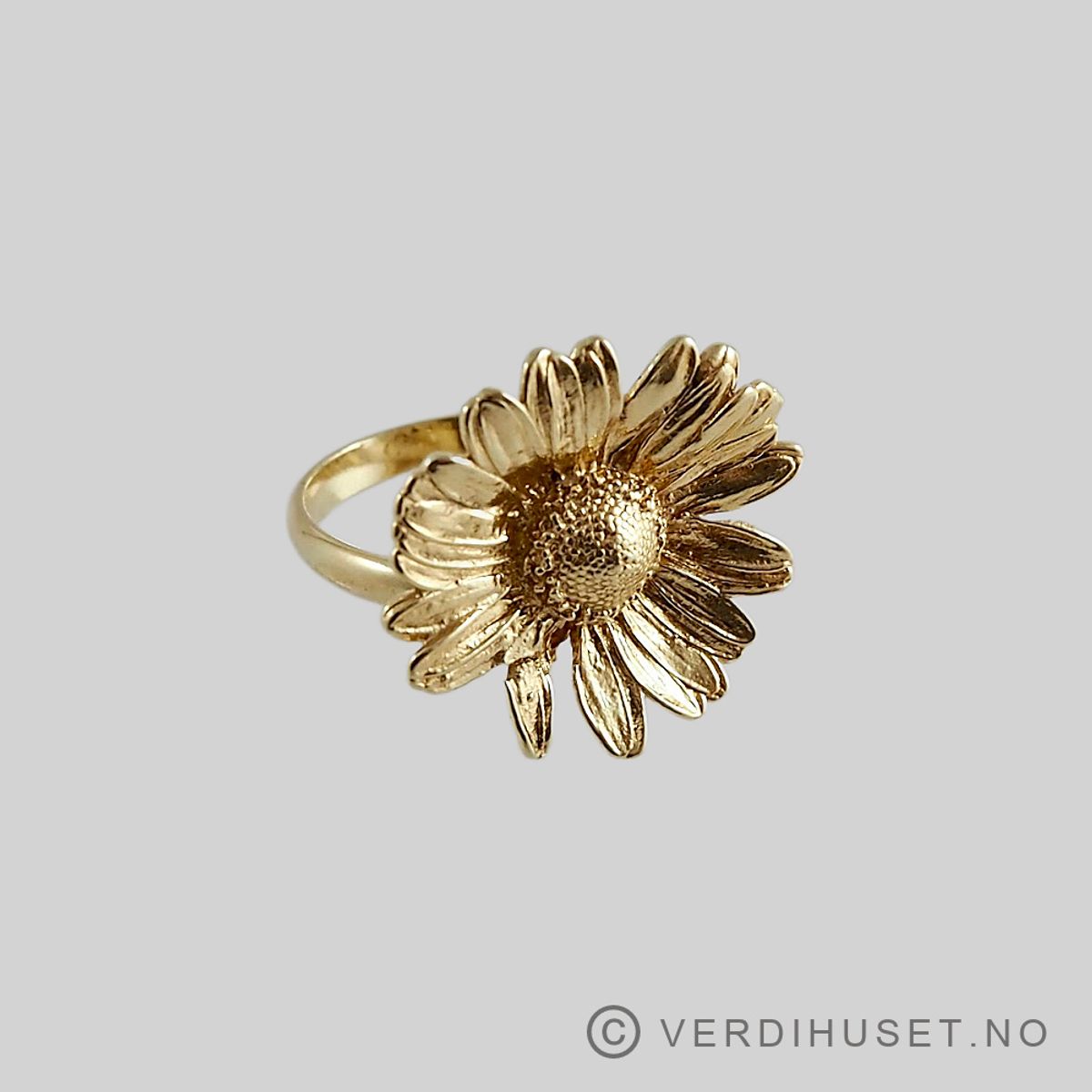 Ring i gullforgylt sølv