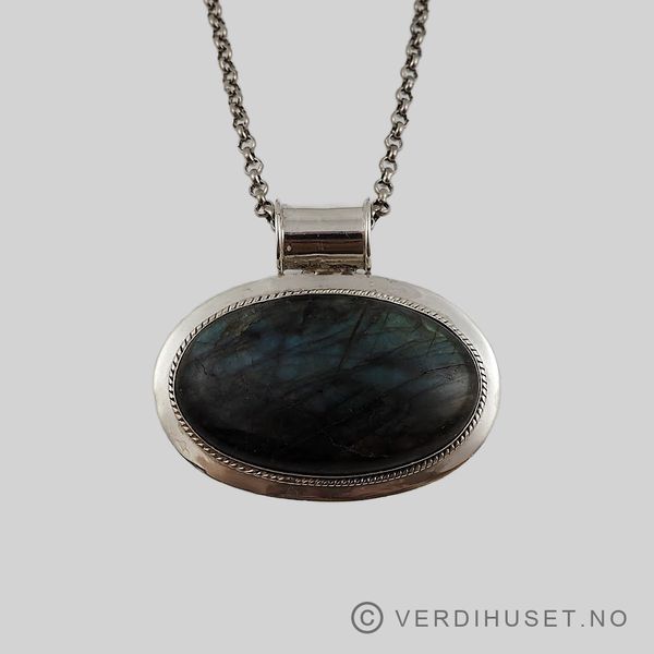 Hovedbilde Stort anheng i sølv med sten