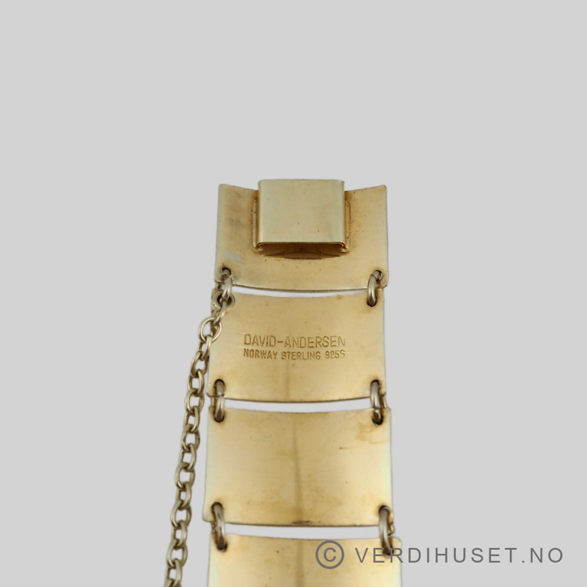 Armbånd i forgylt sølv med hvit emalje - D-A