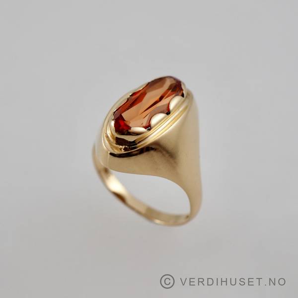 Hovedbilde Ring i 14 K gull med orange sten
