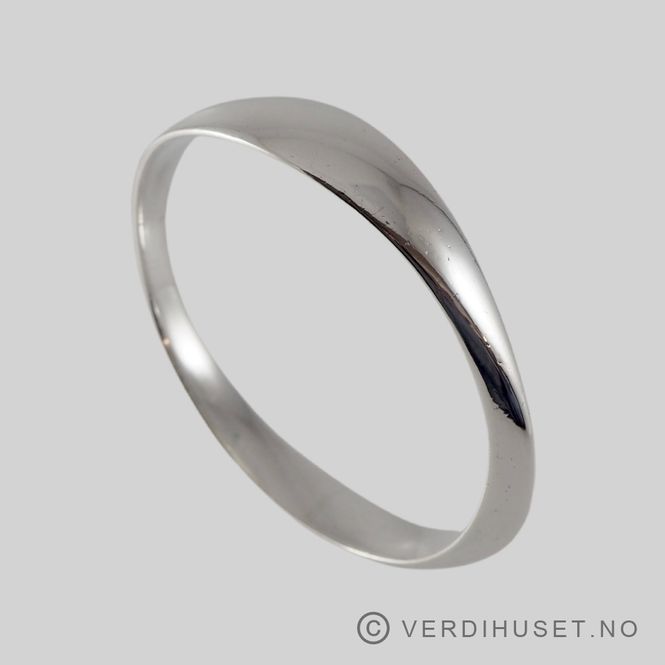 Hovedbilde Massiv armring i sølv - D-A